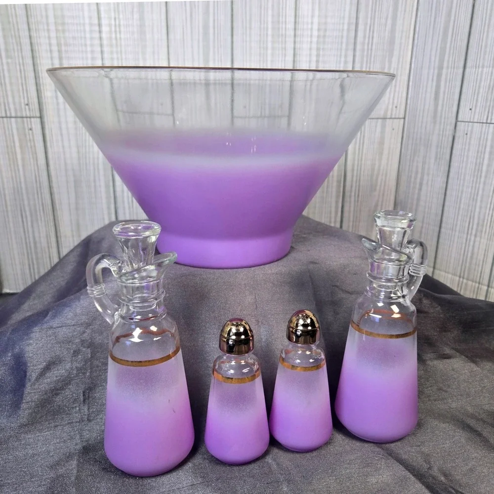 Vtg Anchor Hocking Purple Blendo  Purple Glass Salad Bowl‎ Cruets Shakers Retro